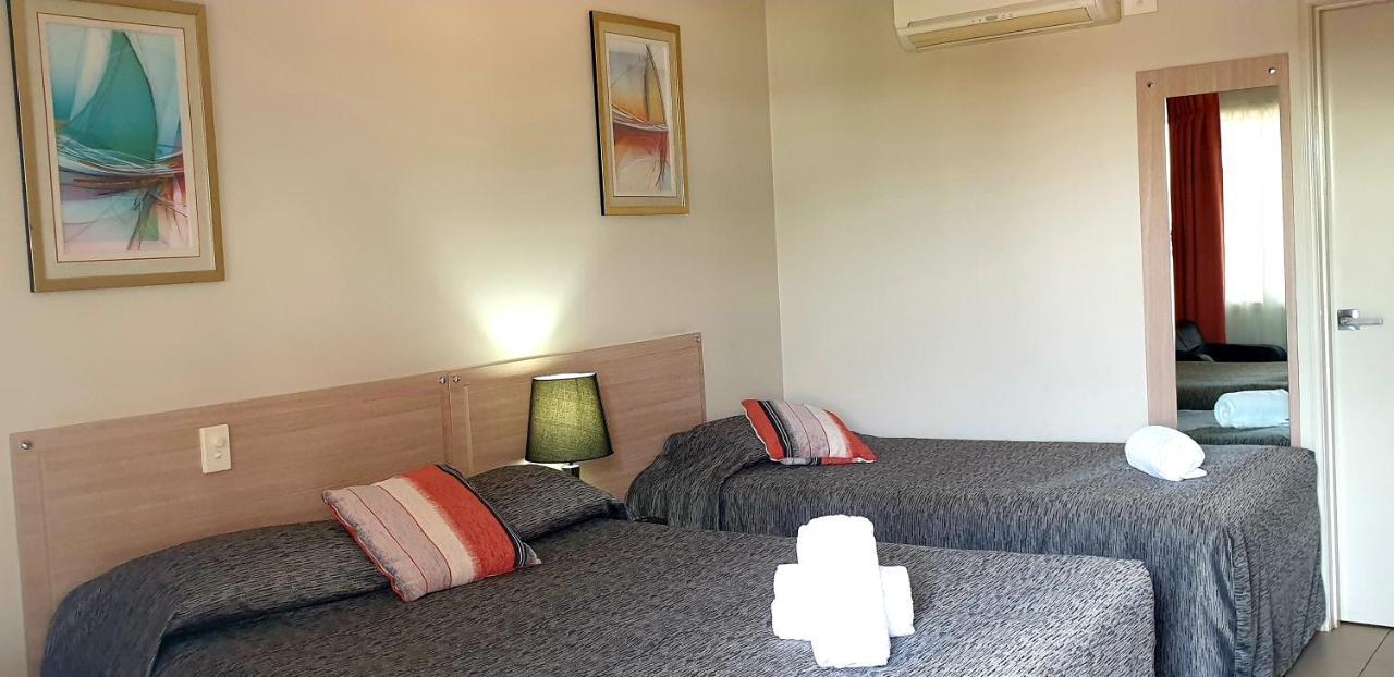 Cobar Central Motor Inn Kültér fotó